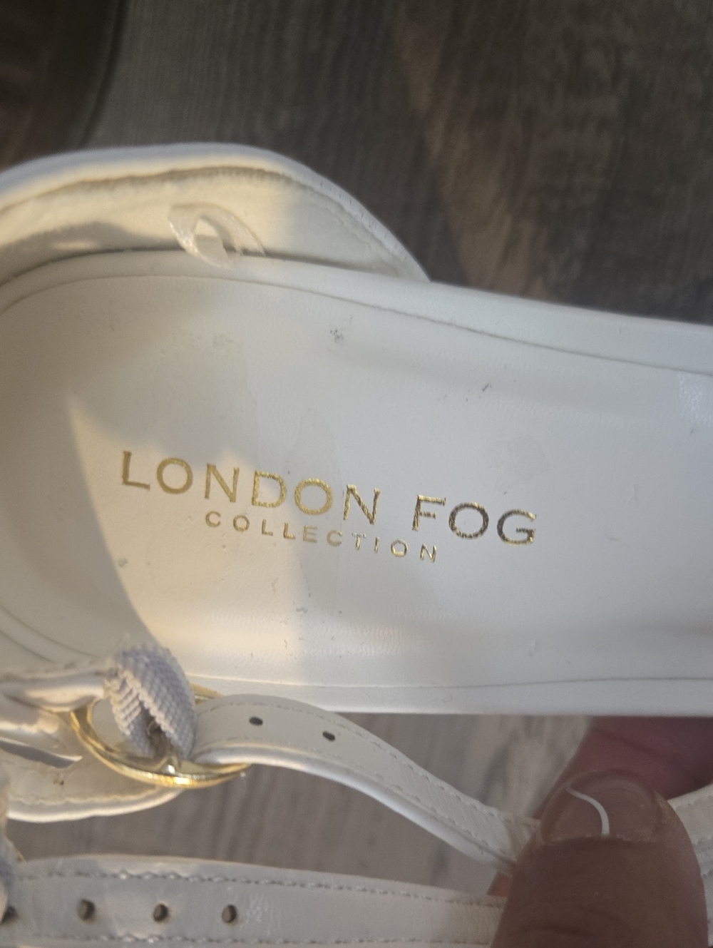 London Fog White Strappy Square-Toe Sandals - Picture 2 of 5